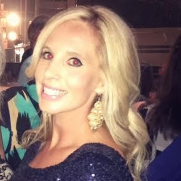 hollymae1028